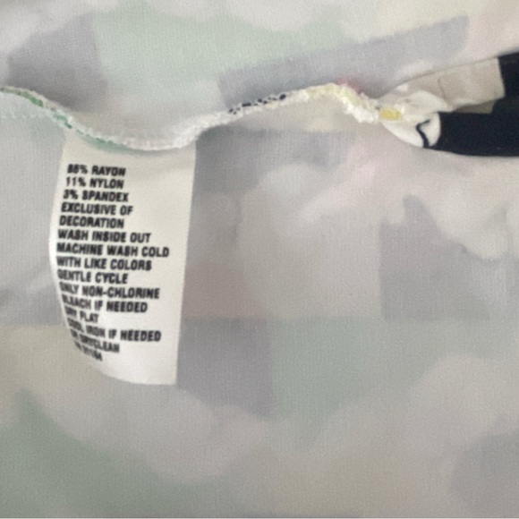 Crown & Ivy sleeves mini dress with elephants novelty print green black white S - Picture 9 of 9